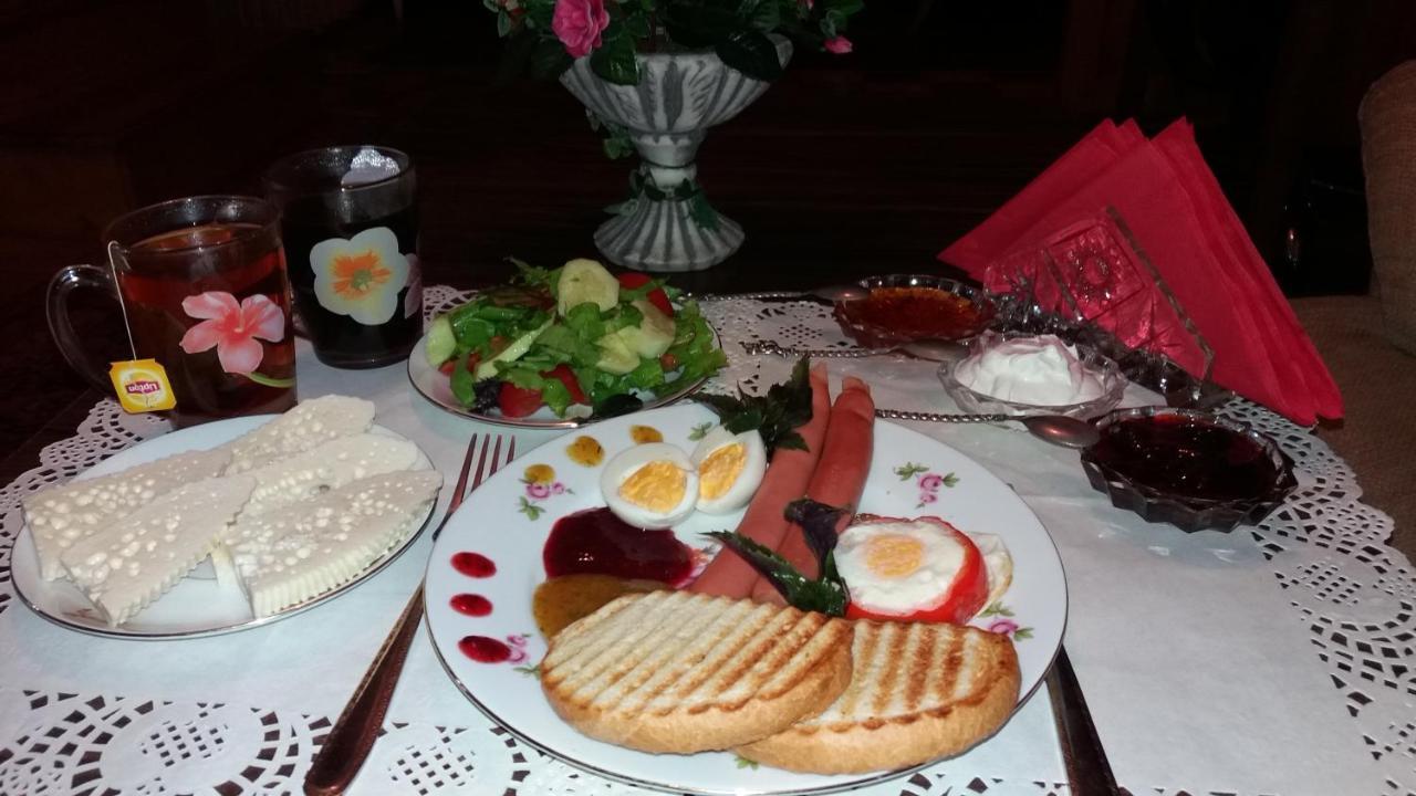 Guest House T&N Kutaisi Zewnętrze zdjęcie