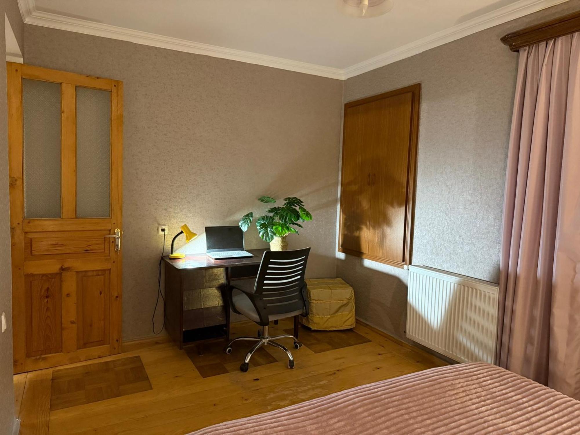 Guest House T&N Kutaisi Zewnętrze zdjęcie