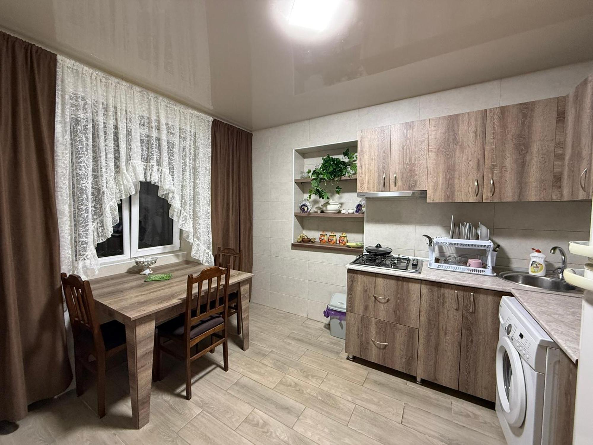 Guest House T&N Kutaisi Zewnętrze zdjęcie
