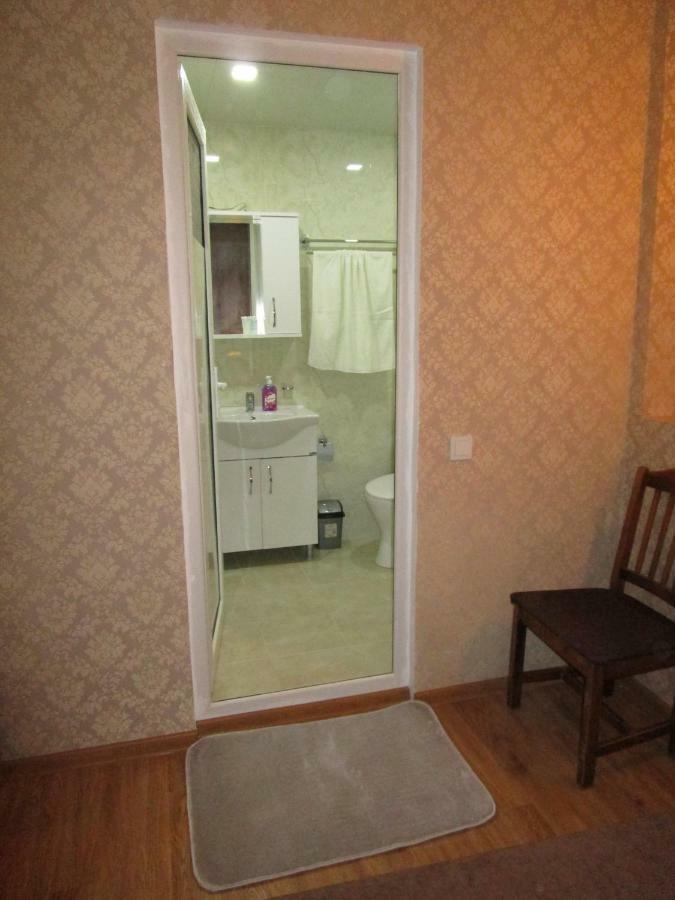Guest House T&N Kutaisi Zewnętrze zdjęcie