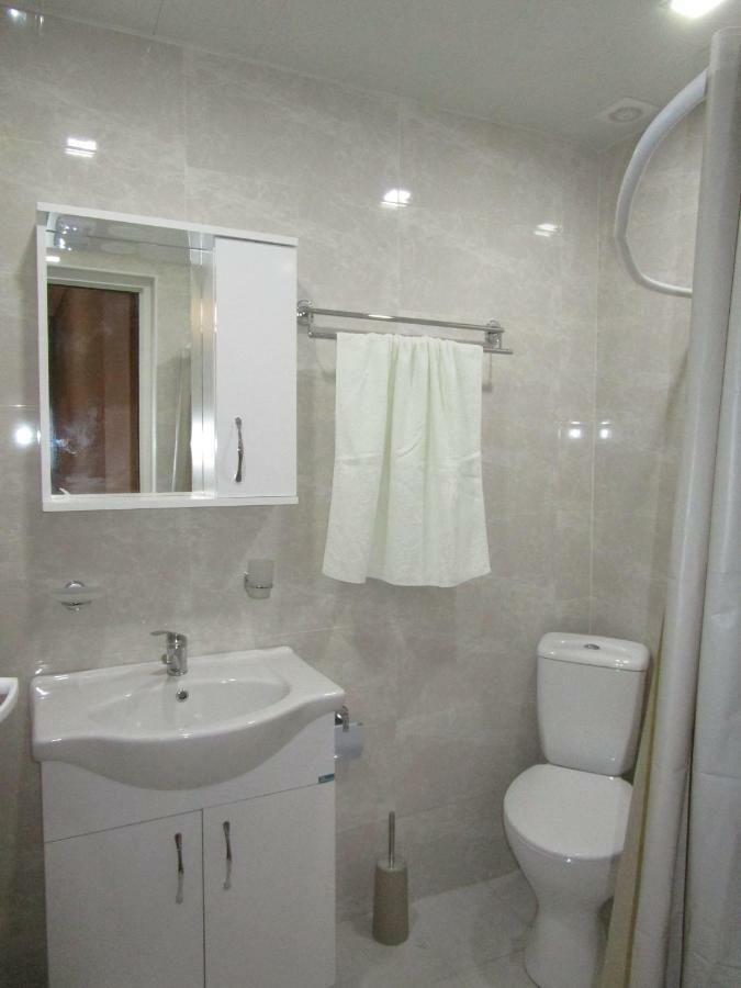 Guest House T&N Kutaisi Zewnętrze zdjęcie